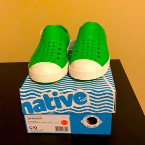 Native Shoes NWT Size 10